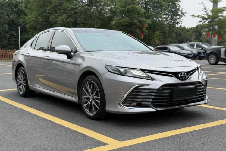 Used Toyota Camry 2021 2.5G Luxury Edition Exterior 5