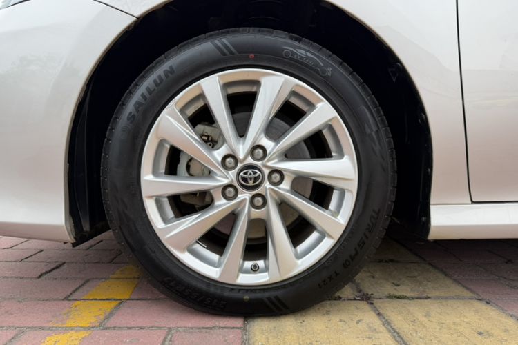 Used Toyota Camry 2021 2.0G Luxury Edition Exterior 5