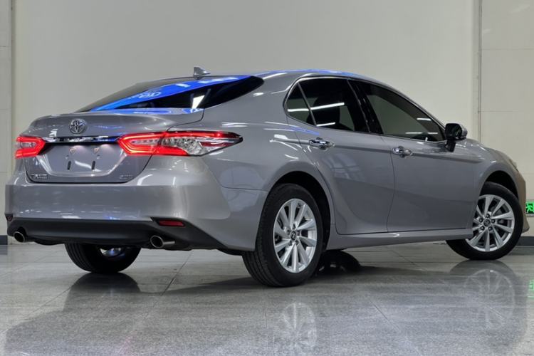 Used Toyota Camry 2021 2.0G Luxury Edition Exterior 7