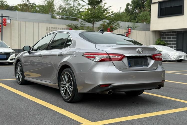 Used Toyota Camry 2021 2.5G Luxury Edition Exterior 8