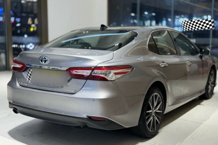 Used Toyota Camry 2021 Dual-Motor 2.5HG Luxury Edition Exterior 9