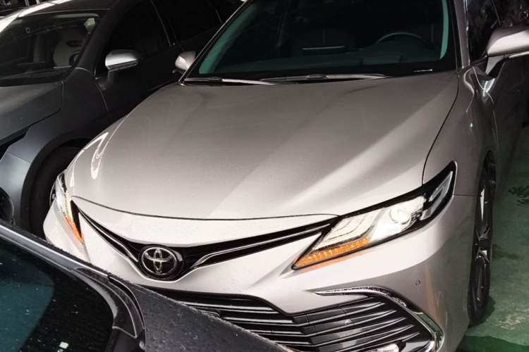 Used Toyota Camry 2021 2.5G Luxury Edition Front