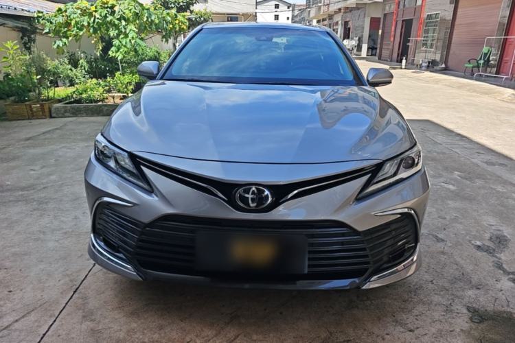 Used Toyota Camry 2021 2.0G Luxury Edition Front
