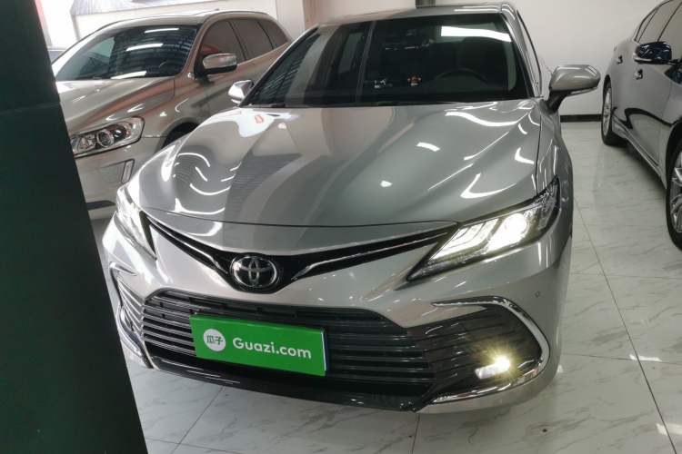 Used Toyota Camry 2021 2.0G Luxury Edition Front