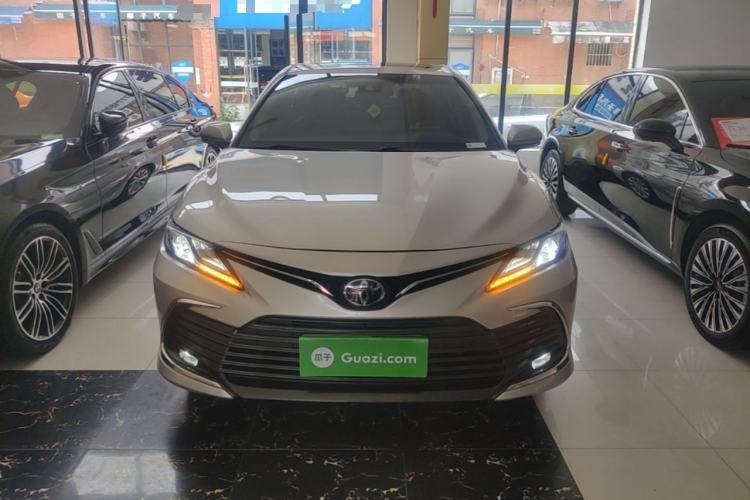 Used Toyota Camry 2021 2.0G Luxury Edition Front