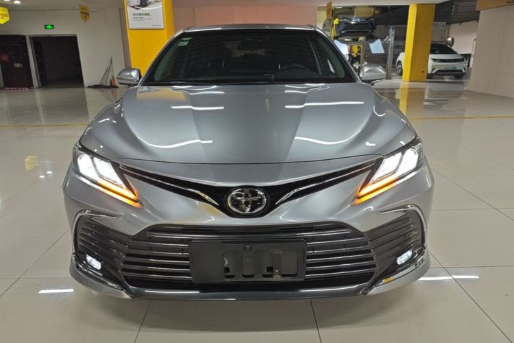 Used Toyota Camry 2021 2.0G Luxury Edition Front
