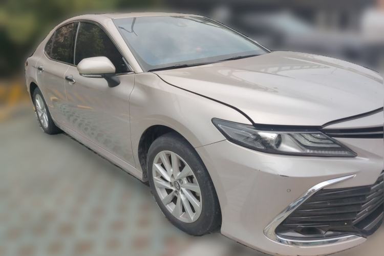Used Toyota Camry 2021 2.0G Luxury Edition Front Right 45 Deg