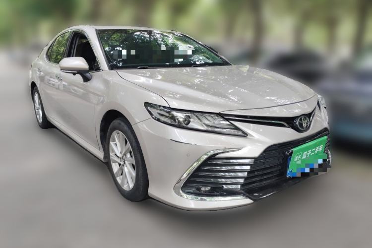 Used Toyota Camry 2021 2.0G Luxury Edition Front Right 45 Deg