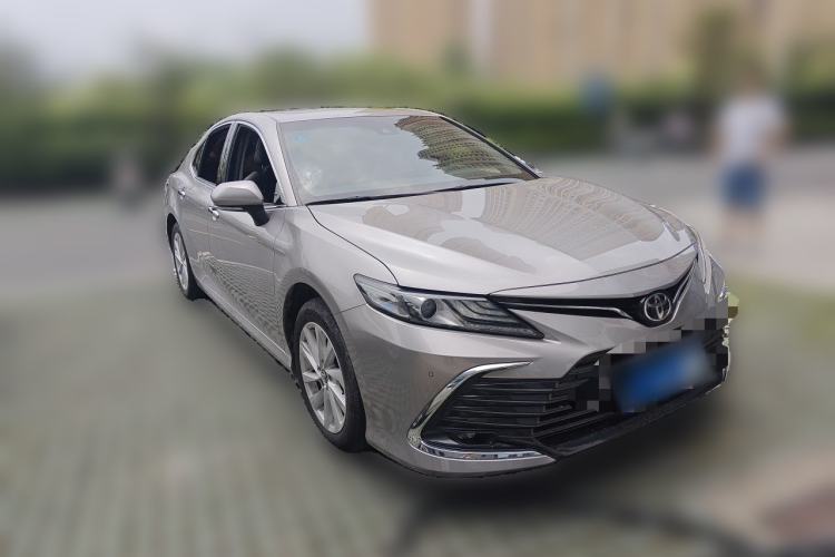 Used Toyota Camry 2021 2.0G Luxury Edition Front Right 45 Deg