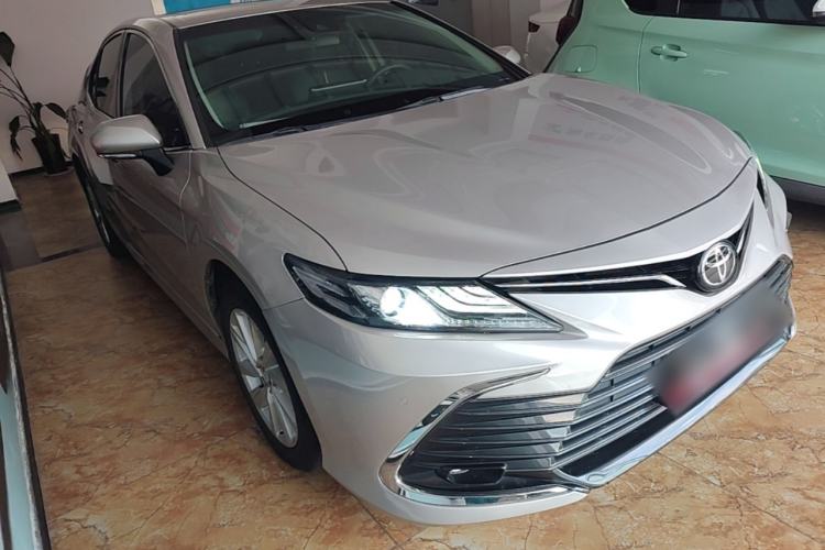 Used Toyota Camry 2021 2.0G Luxury Edition Front Right 45 Deg