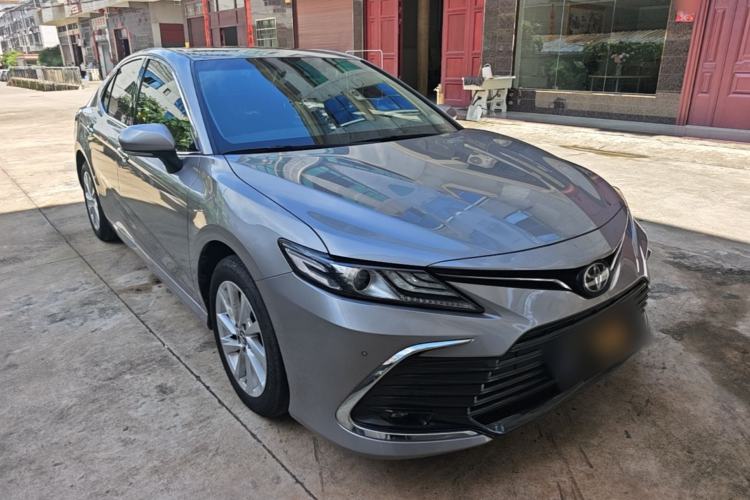 Used Toyota Camry 2021 2.0G Luxury Edition Front Right 45 Deg
