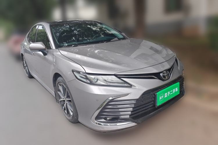 Used Toyota Camry 2021 2.5G Luxury Edition Front Right 45 Deg