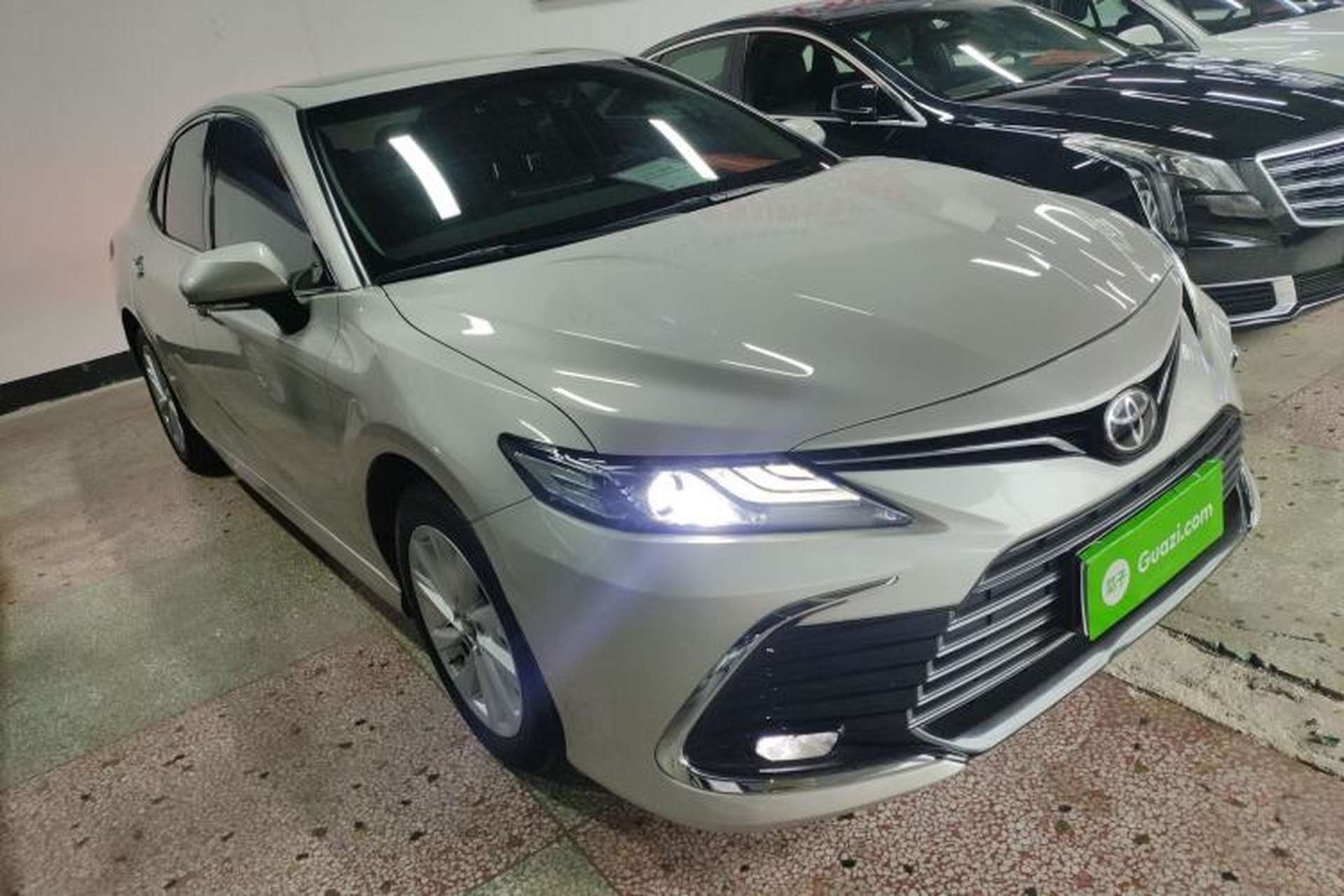 Used Toyota Camry 2021 2.0G Luxury Edition Front Right 45 Deg