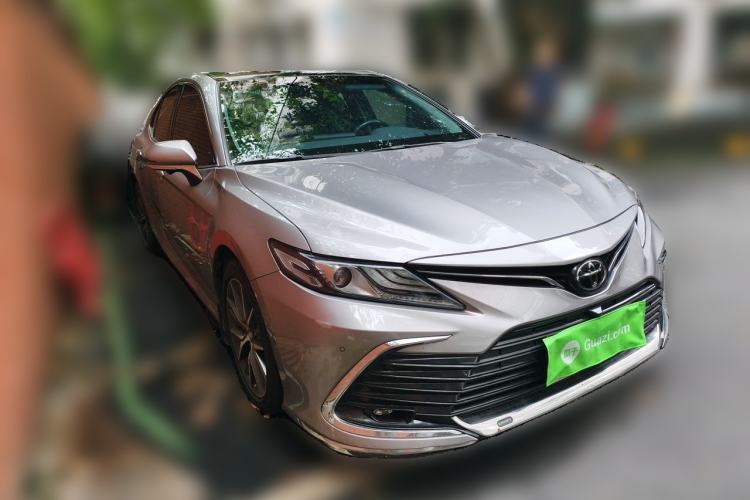 Used Toyota Camry 2021 2.5G Luxury Edition Front Right 45 Deg