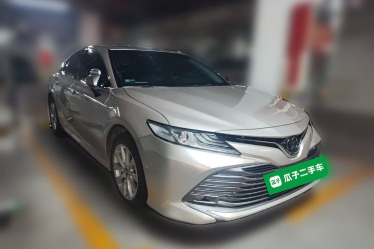 Used Toyota Camry 2021 2.0G Luxury Edition Front Right 45 Deg