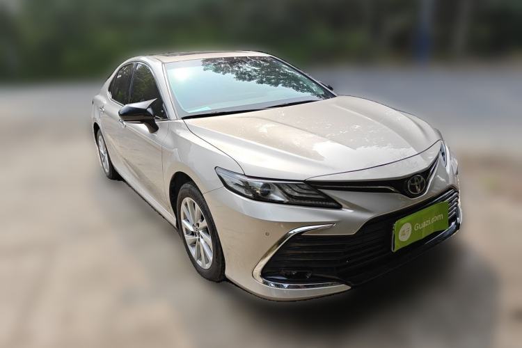 Used Toyota Camry 2021 2.0G Luxury Edition Front Right 45 Deg