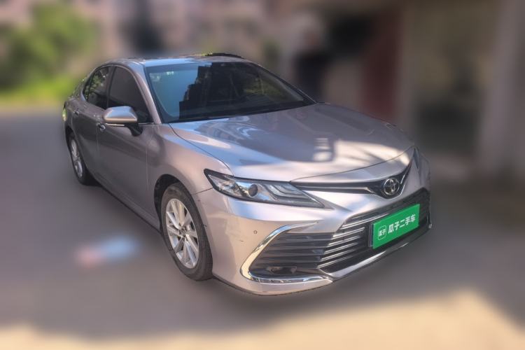 Used Toyota Camry 2021 2.0G Luxury Edition Front Right 45 Deg