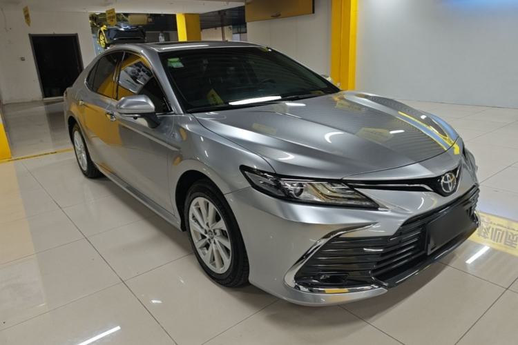 Used Toyota Camry 2021 2.0G Luxury Edition Front Right 45 Deg