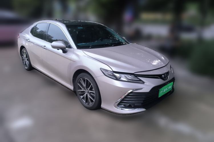Used Toyota Camry 2021 2.5G Luxury Edition Front Right 45 Deg