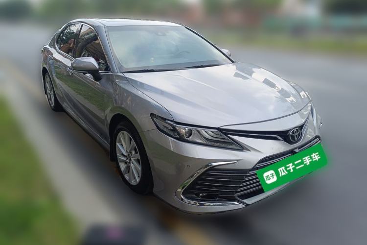Used Toyota Camry 2021 2.0G Luxury Edition Front Right 45 Deg