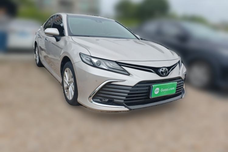 Used Toyota Camry 2021 2.0G Luxury Edition Front Right 45 Deg