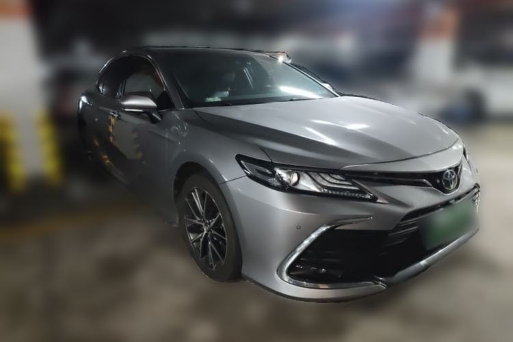 Used Toyota Camry 2021 2.5G Luxury Edition Front Right 45 Deg