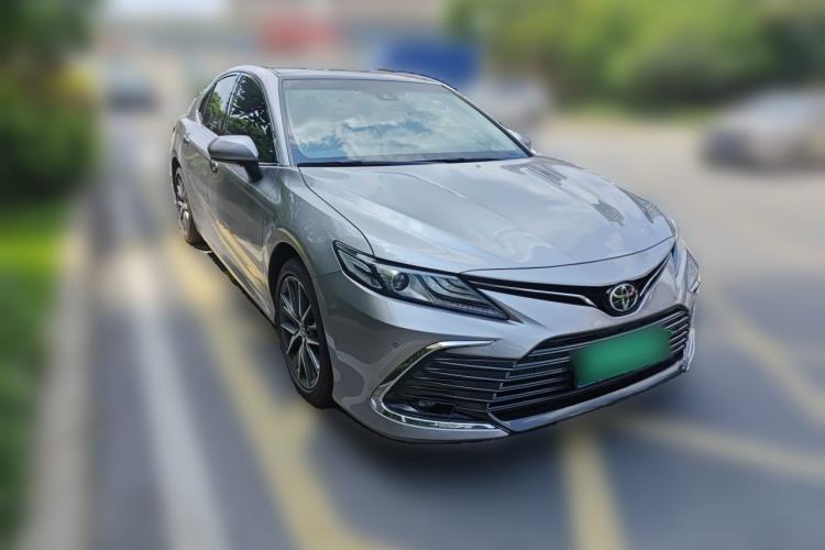 Used Toyota Camry 2021 2.5G Luxury Edition Front Right 45 Deg