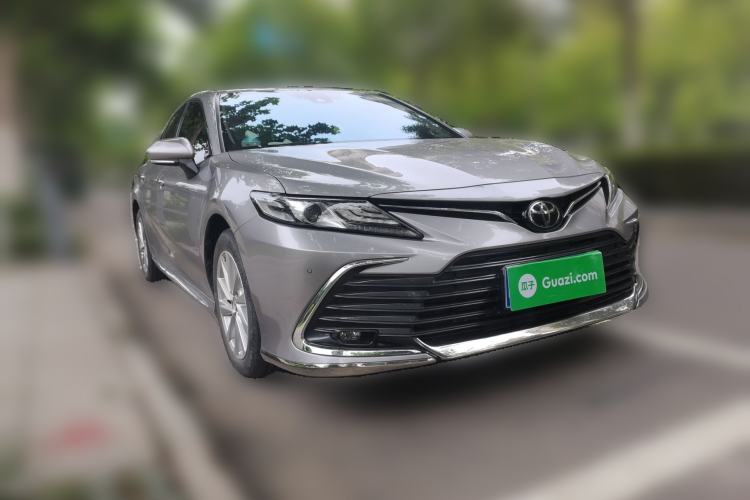 Used Toyota Camry 2021 2.0G Luxury Edition Front Right 45 Deg