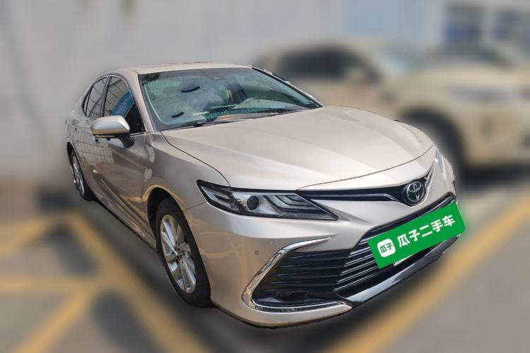 Used Toyota Camry 2021 2.0G Luxury Edition Front Right 45 Deg