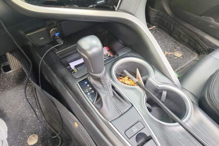 Used Toyota Camry 2021 2.0G Luxury Edition Gear Lever