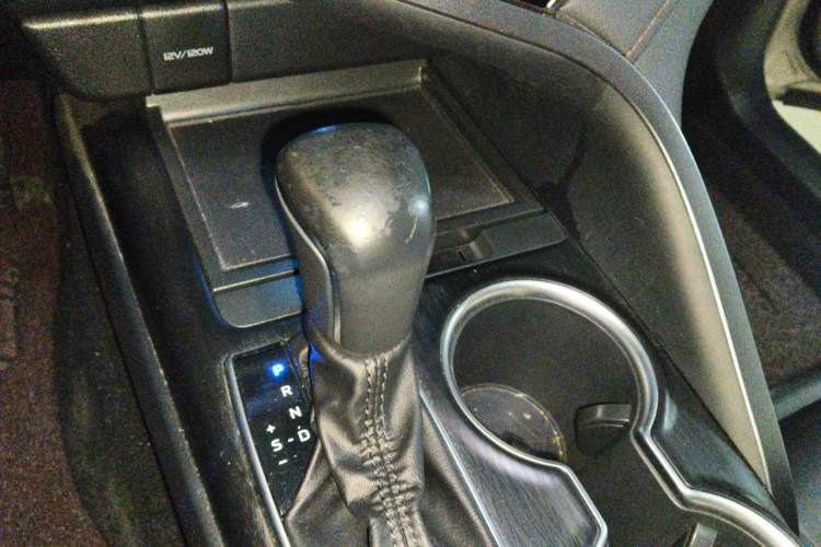 Used Toyota Camry 2021 Dual-Motor 2.5 HGVP Leading Edition Gear Lever
