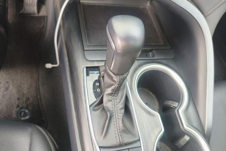 Used Toyota Camry 2021 2.5G Luxury Edition Gear Lever