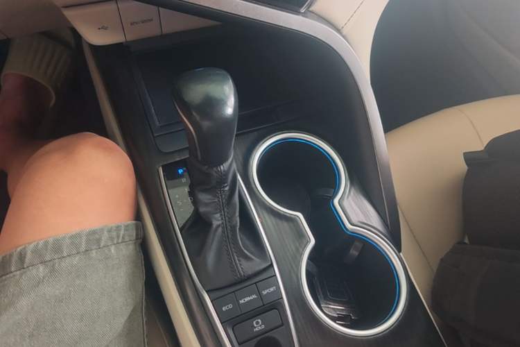 Used Toyota Camry 2021 2.5G Luxury Edition Gear Lever