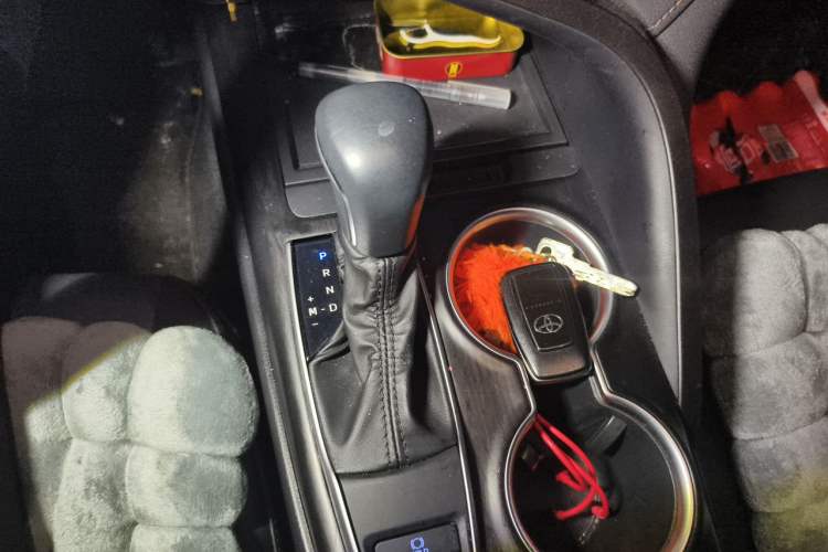 Used Toyota Camry 2021 2.0G Luxury Edition Gear Lever