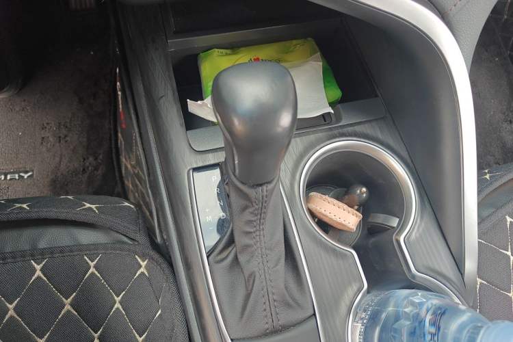 Used Toyota Camry 2021 2.0G Luxury Edition Gear Lever