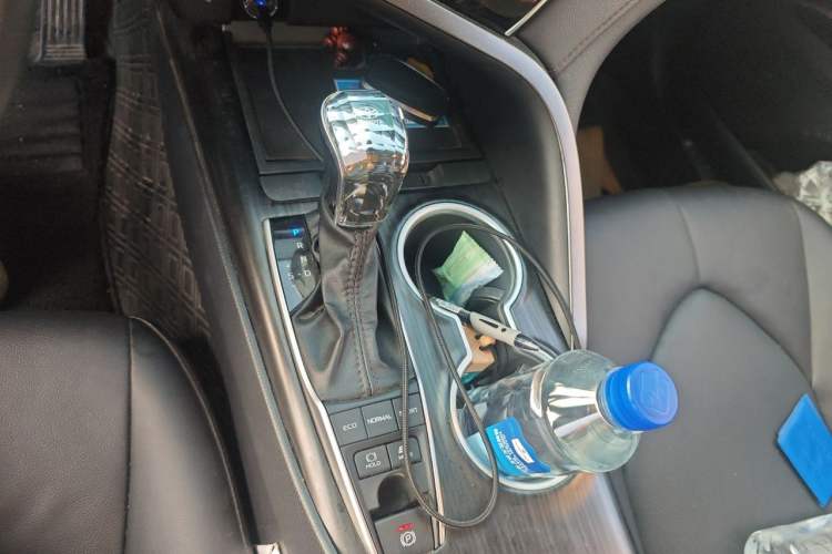 Used Toyota Camry 2021 2.5G Luxury Edition Gear Lever