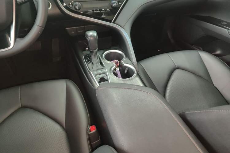 Used Toyota Camry 2021 2.5G Luxury Edition Gear Lever