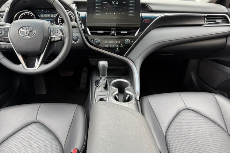 Used Toyota Camry 2021 2.0G Luxury Edition Gear Lever