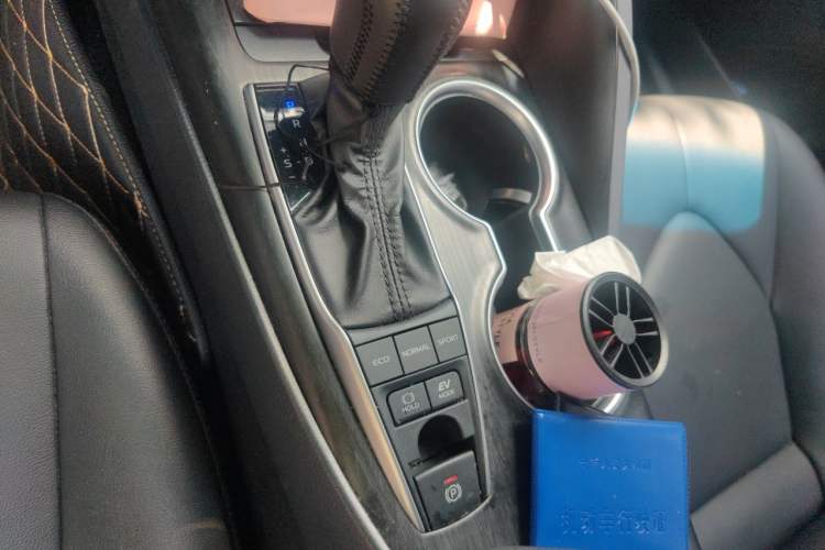 Used Toyota Camry 2021 Dual-Motor 2.5HG Luxury Edition Gear Lever