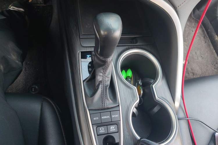 Used Toyota Camry 2021 Dual-Motor 2.5 HGVP Leading Edition Gear Lever