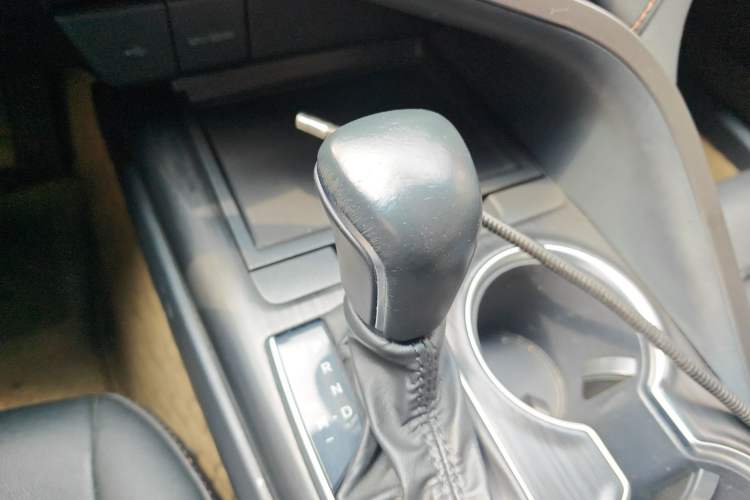 Used Toyota Camry 2021 2.0G Luxury Edition Gear Lever