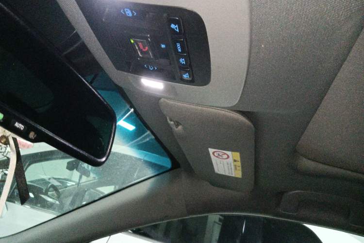 Used Toyota Camry 2021 2.5G Luxury Edition Headliner