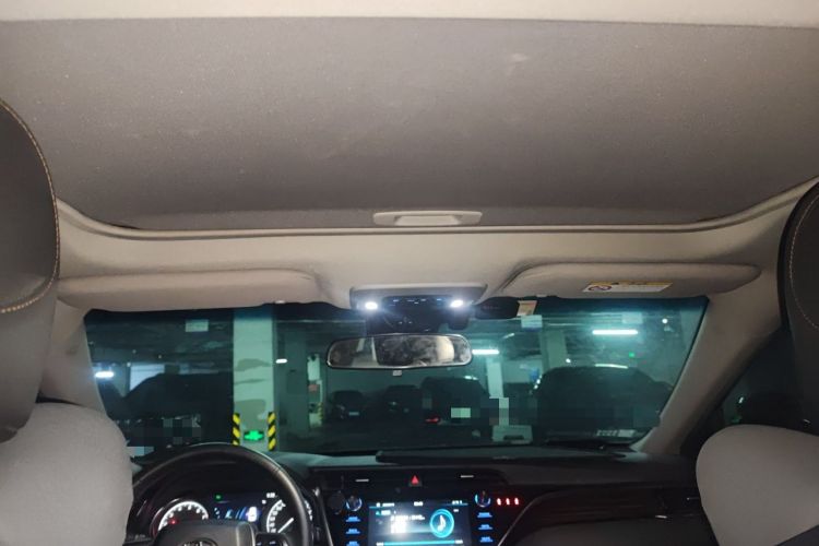 Used Toyota Camry 2021 2.0G Luxury Edition Headliner