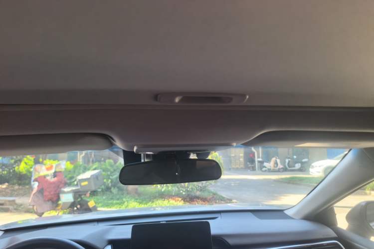 Used Toyota Camry 2021 2.0G Luxury Edition Headliner