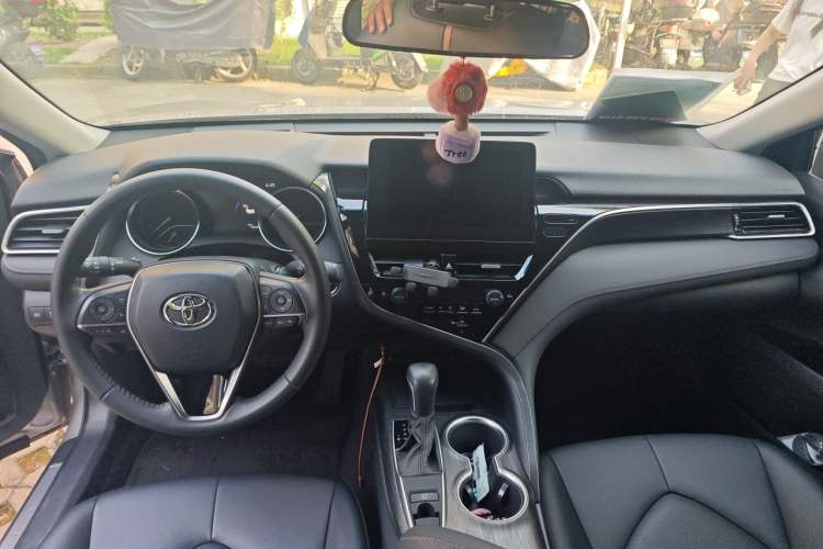 Used Toyota Camry 2021 2.0G Luxury Edition Headliner