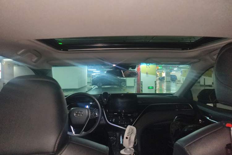 Used Toyota Camry 2021 2.0G Luxury Edition Headliner