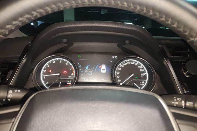 Used Toyota Camry 2021 2.0G Luxury Edition Instrument Cluster