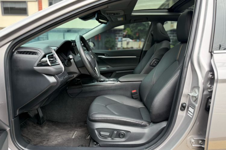 Used Toyota Camry 2021 2.5G Luxury Edition Interior 1