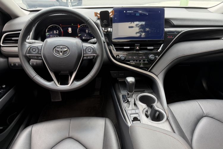 Used Toyota Camry 2021 2.5G Luxury Edition Interior 1