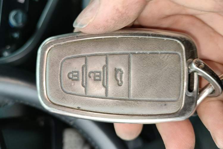 Used Toyota Camry 2021 2.0G Luxury Edition Interior 1